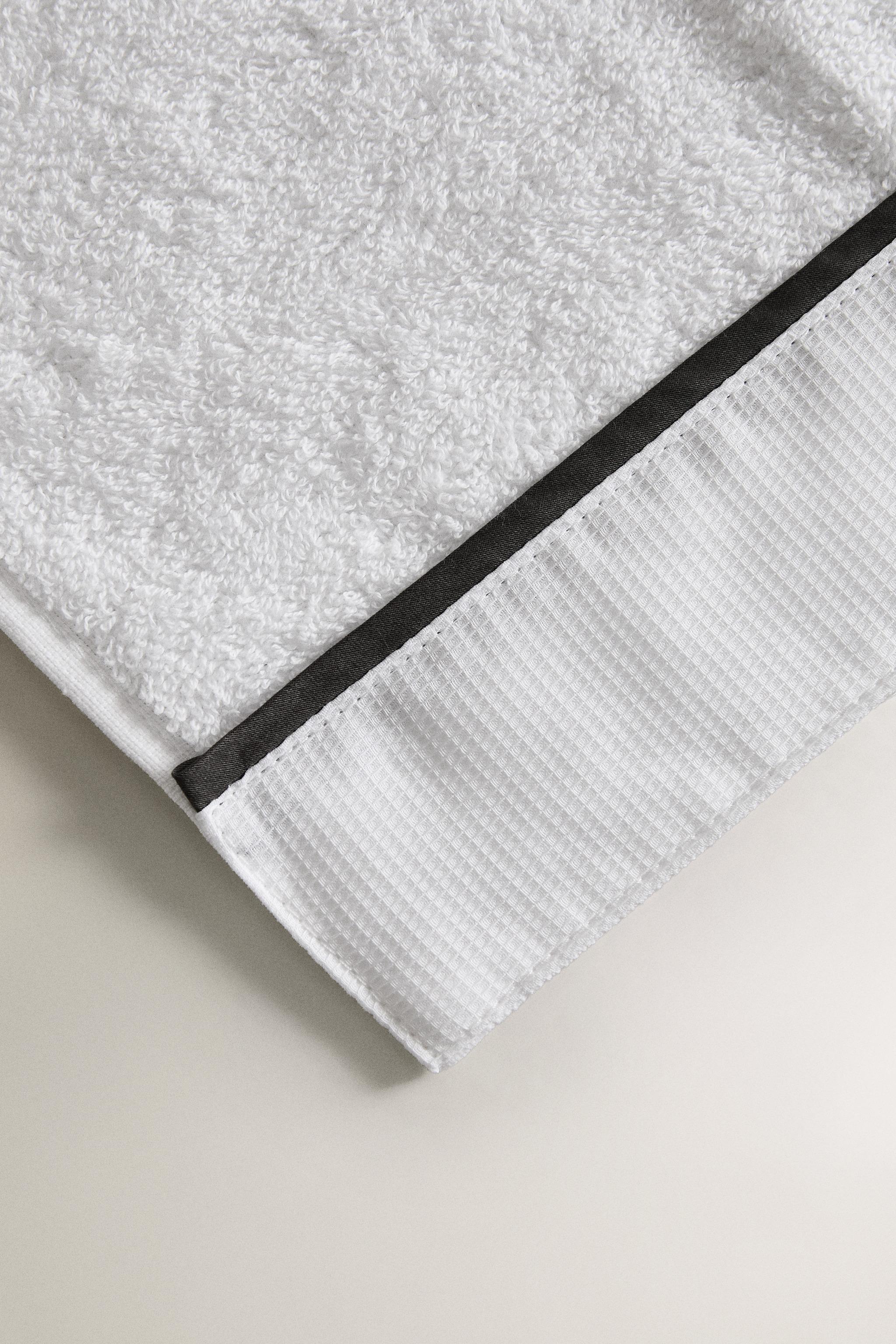 SERVIETTE DE BAIN BANDE PIQUÉ